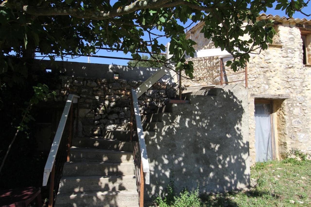 Studio Gard Calme Et Nature Russan Exterior foto