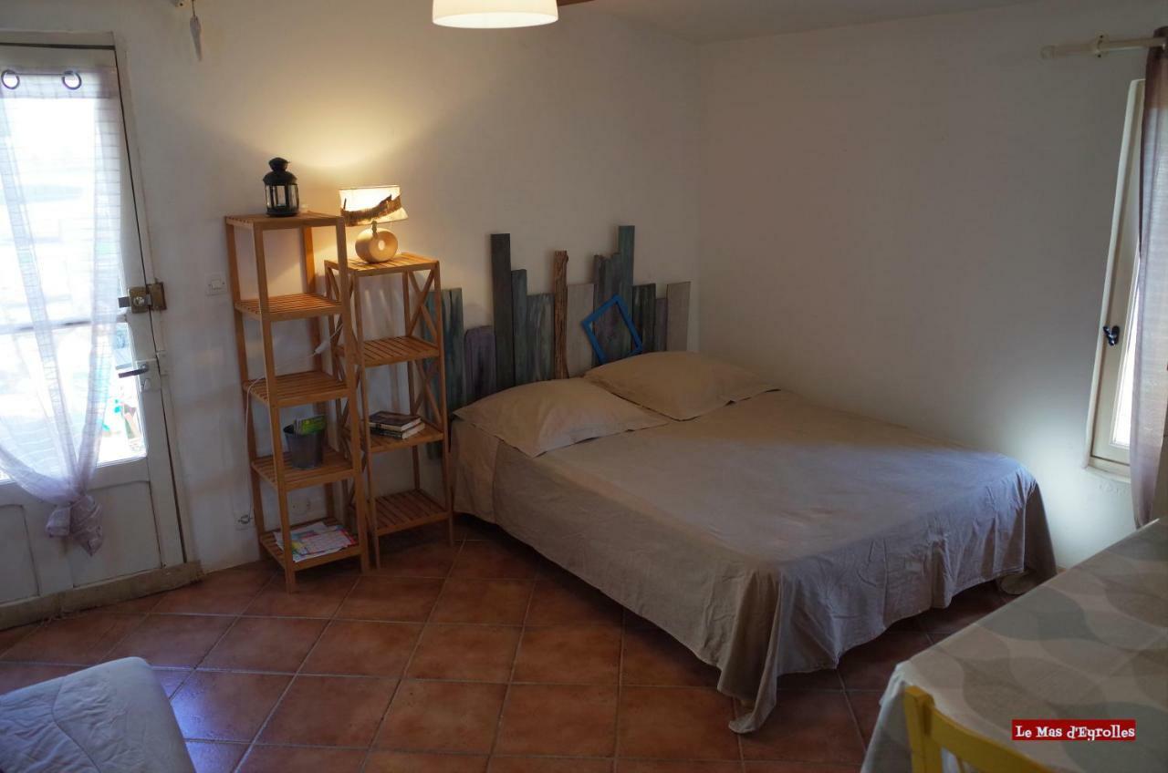 Studio Gard Calme Et Nature Russan Exterior foto